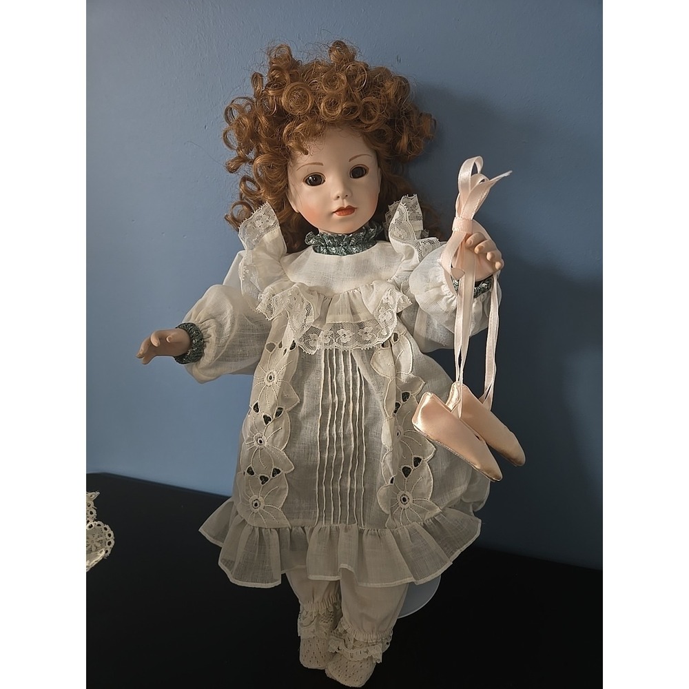 Ashton Drake Galleries 1991 Katrina Doll 1st Issue Beautiful Dreamers Collection